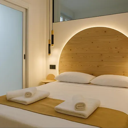 Zelun Center * Торремолінос