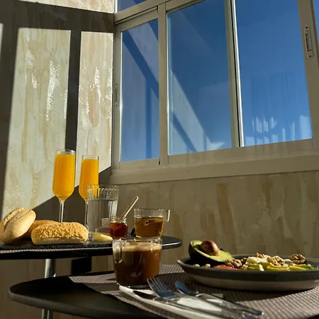 Zelun Center Apartment
