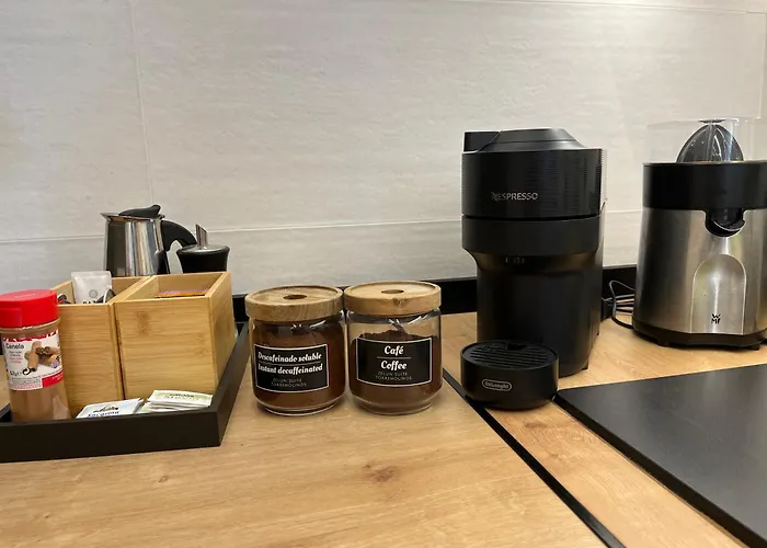 Zelun Center Apartment *